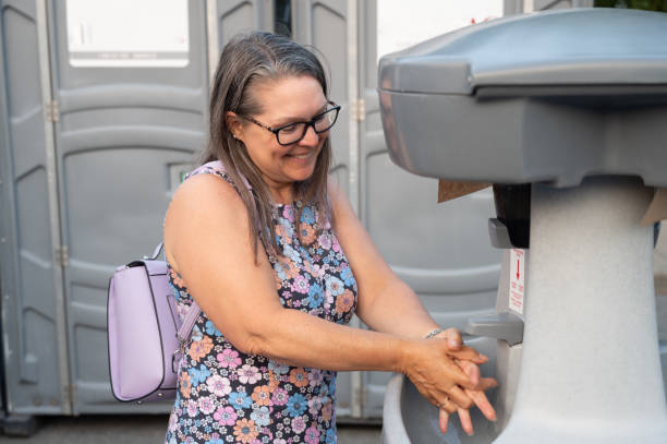 Portable sink rental in Oakville, MO